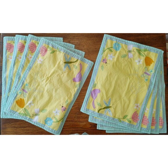 Spring Theme Butterflies And Bees Placemats - Picture 2 of 3